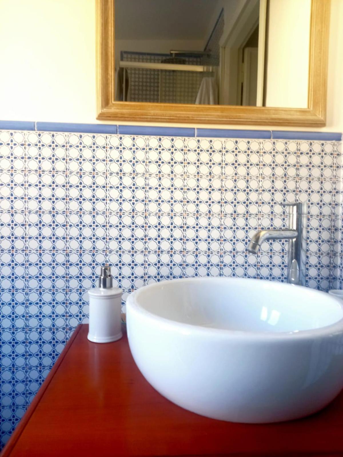 99 Scalini Bed & Breakfast Napoli Bagian luar foto